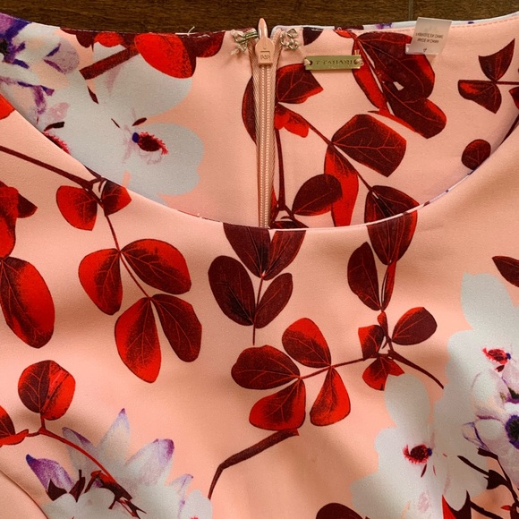 Pink floral great material dress size:4 - Picture 4 of 11